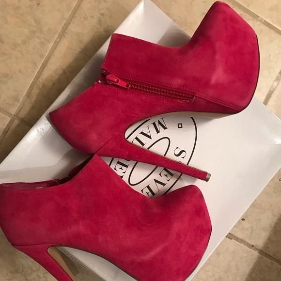 Steve Madden Shoes - Steve Madden Platform Booties